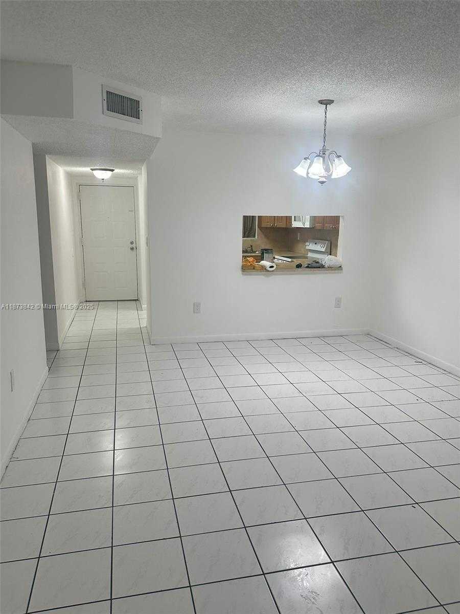 Small Image of 2690 WEST 76TH ST #102, Hialeah Number 18
