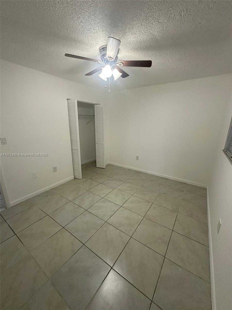 Small Image of 2690 WEST 76TH ST #102, Hialeah Number 6