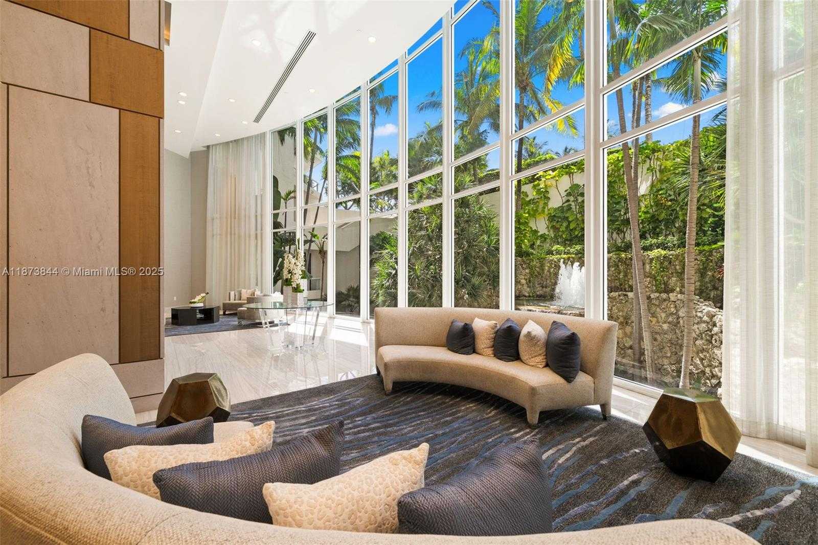 Small Image of 21200 POINT PL #1102, Aventura Number 33