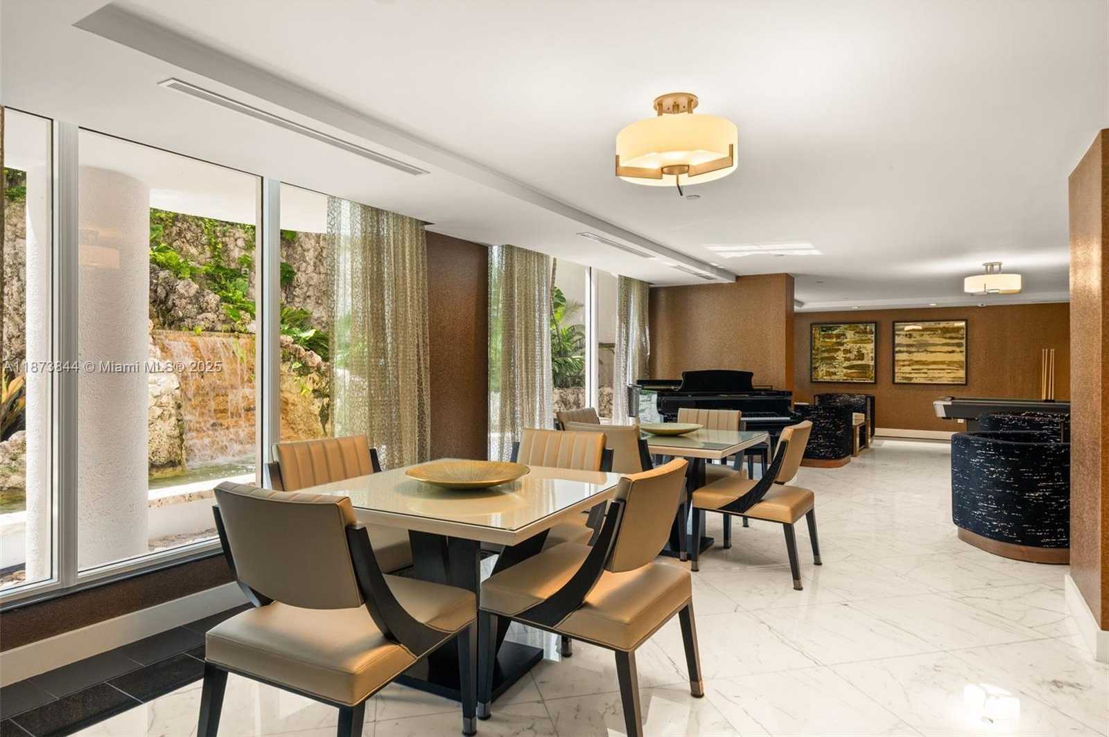Small Image of 21200 POINT PL #1102, Aventura Number 36