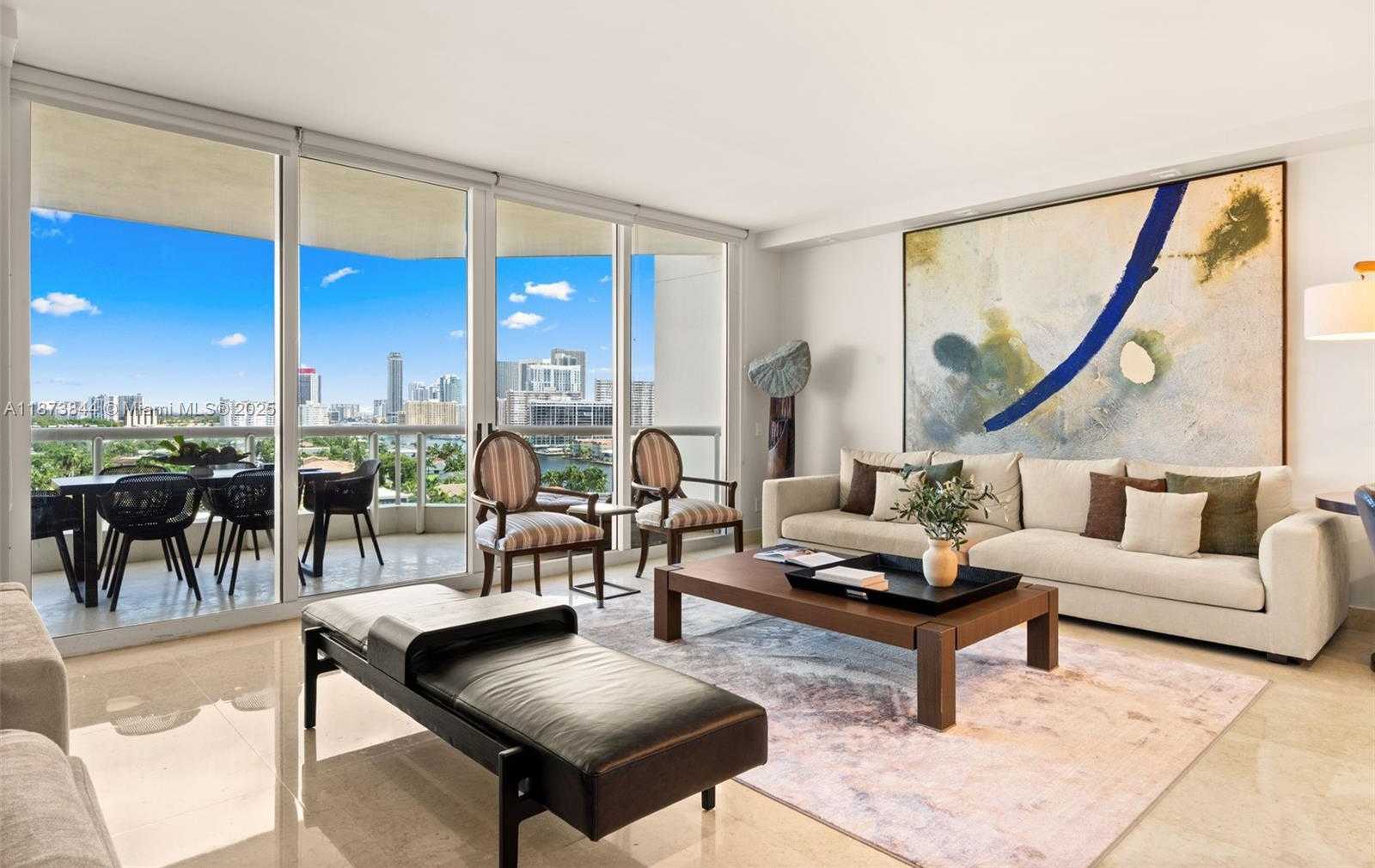 Small Image of 21200 POINT PL #1102, Aventura Number 5