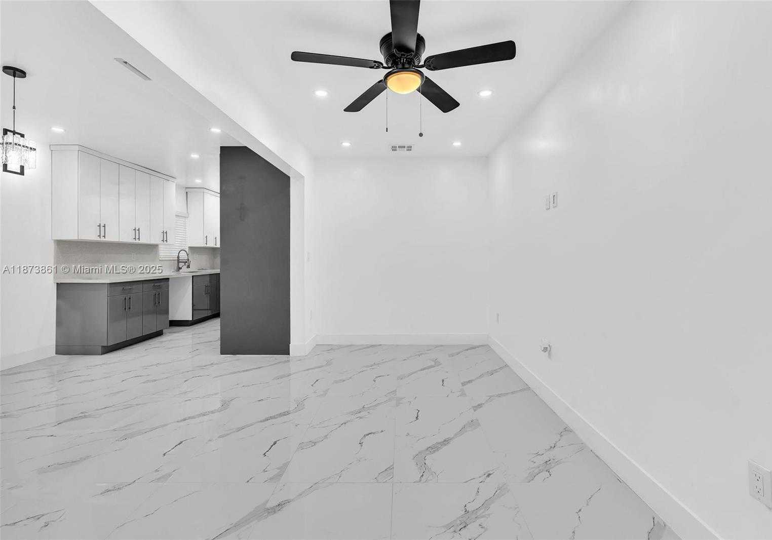 Small Image of 5850 NORTH EAST 3RD AVE, Miami Number 8