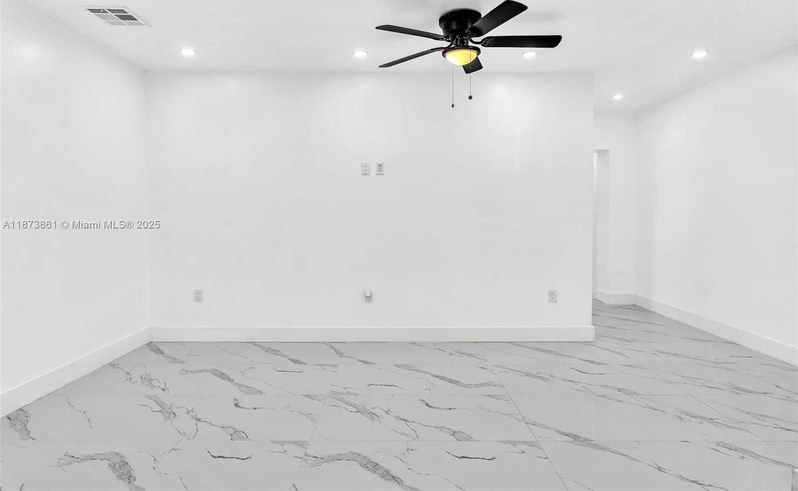 Small Image of 5850 NORTH EAST 3RD AVE, Miami Number 9