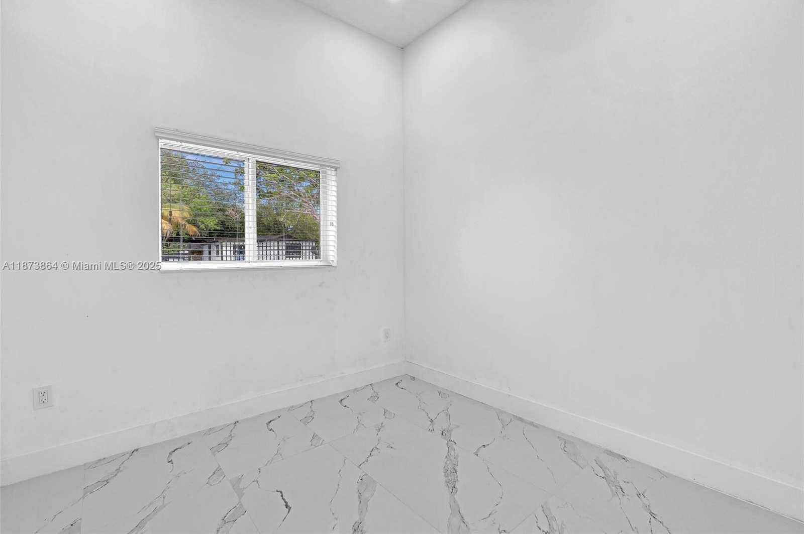 Small Image of 5850 NORTH EAST 3RD AVE #1, Miami Number 4