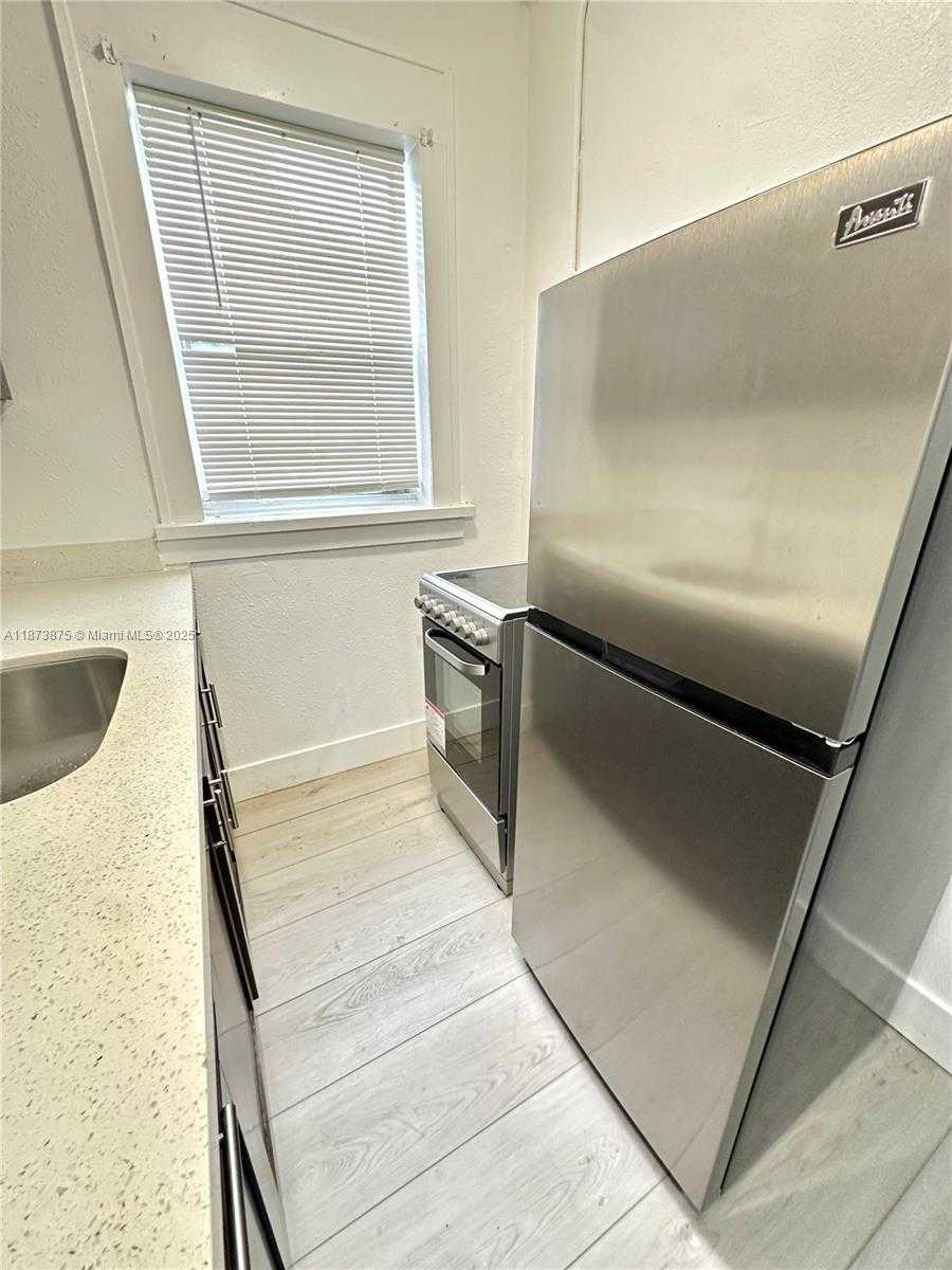 Small Image of 967 SOUTH WEST 5TH ST #11, Miami Number 8