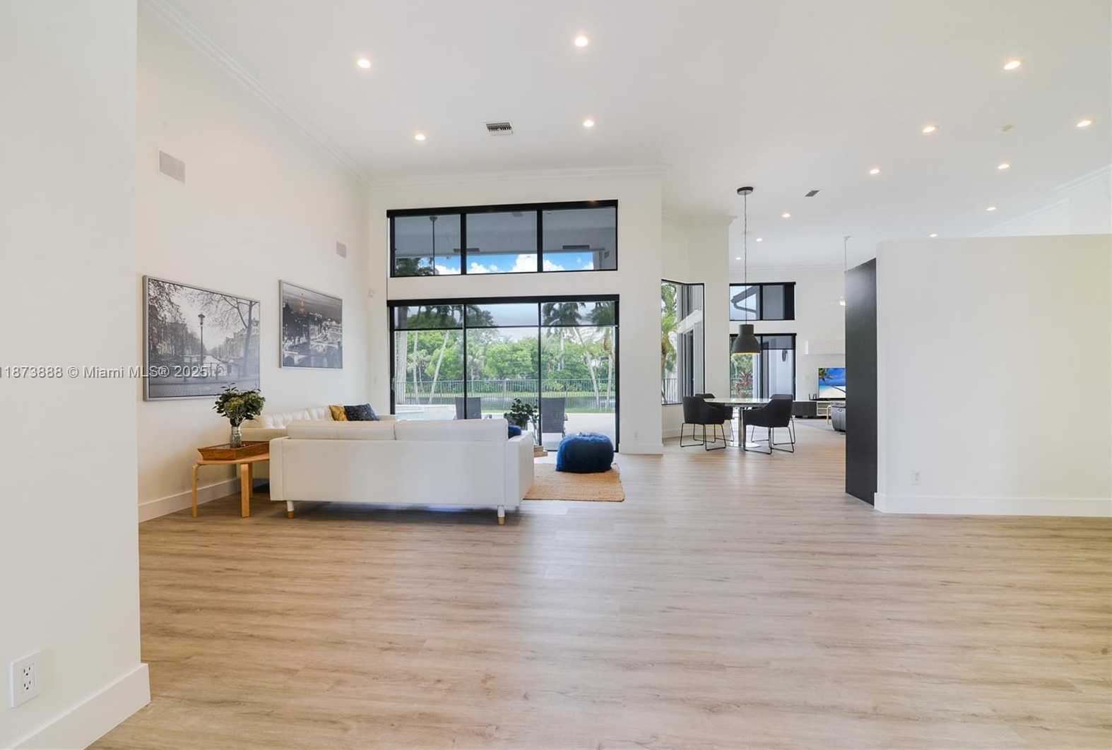 Small Image of 3041 BIRKDALE, Weston Number 10