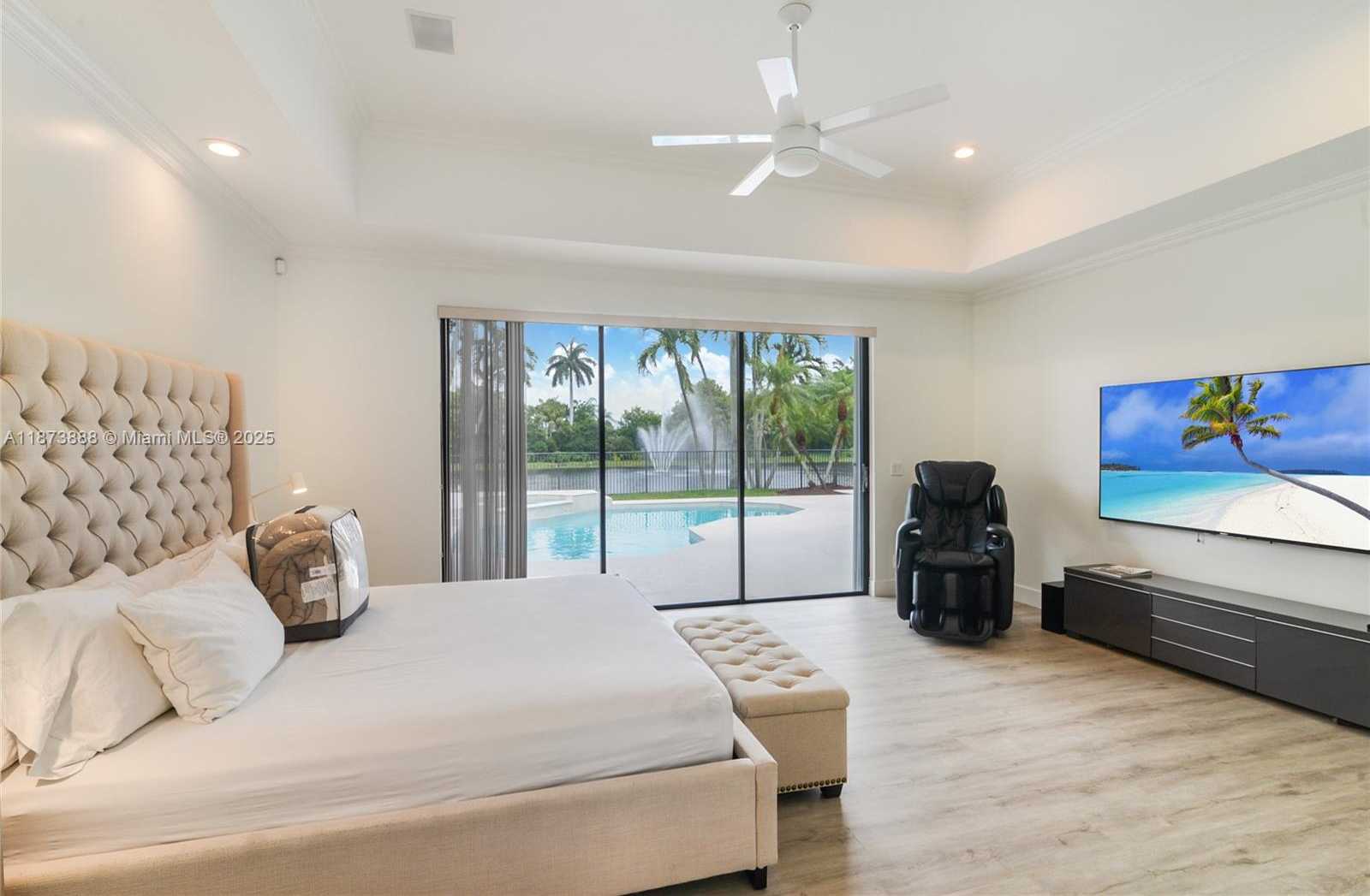 Small Image of 3041 BIRKDALE, Weston Number 11
