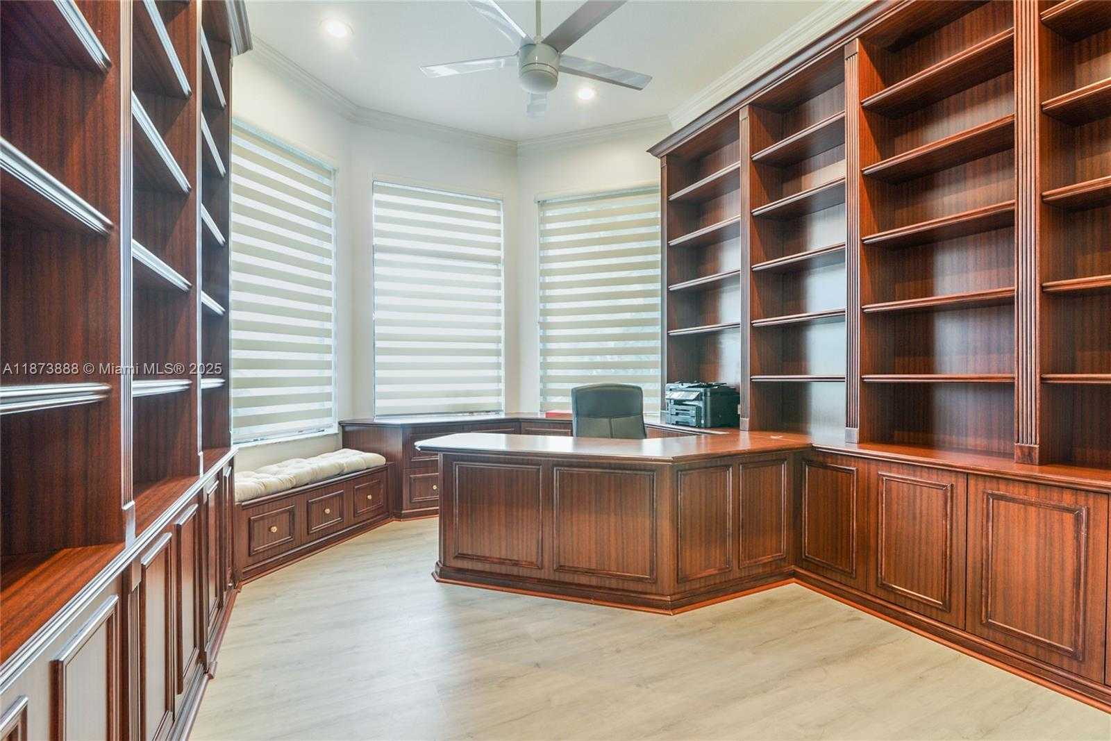 Small Image of 3041 BIRKDALE, Weston Number 16