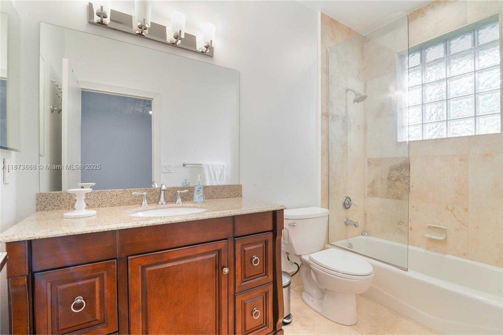 Small Image of 3041 BIRKDALE, Weston Number 17