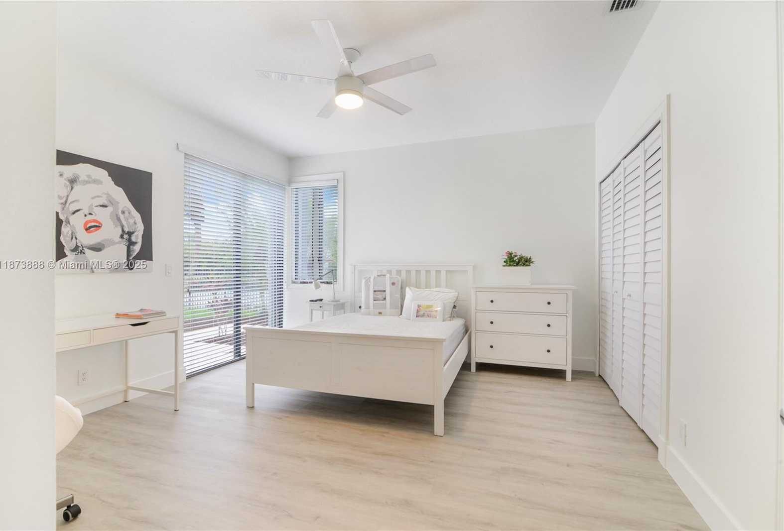 Small Image of 3041 BIRKDALE, Weston Number 19