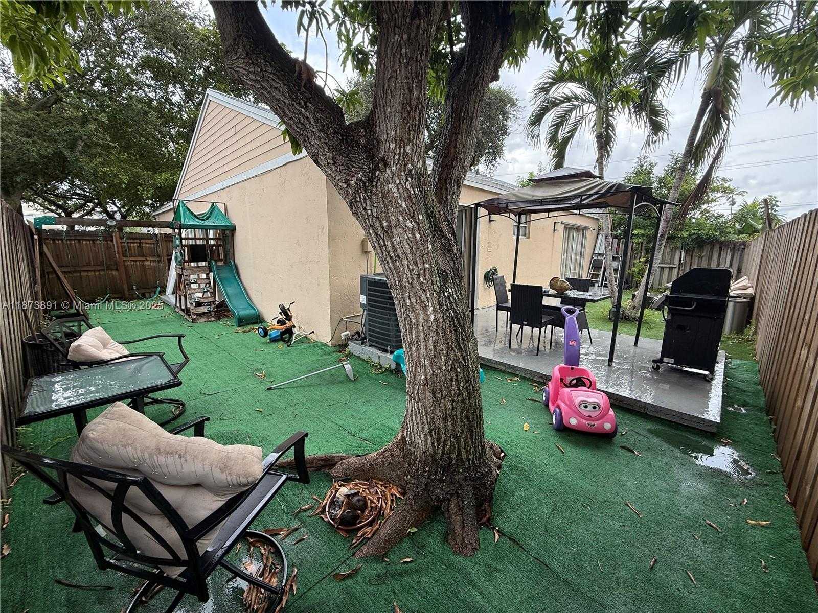 Small Image of 14560 SOUTH WEST 124TH PL #1560, Miami Number 3