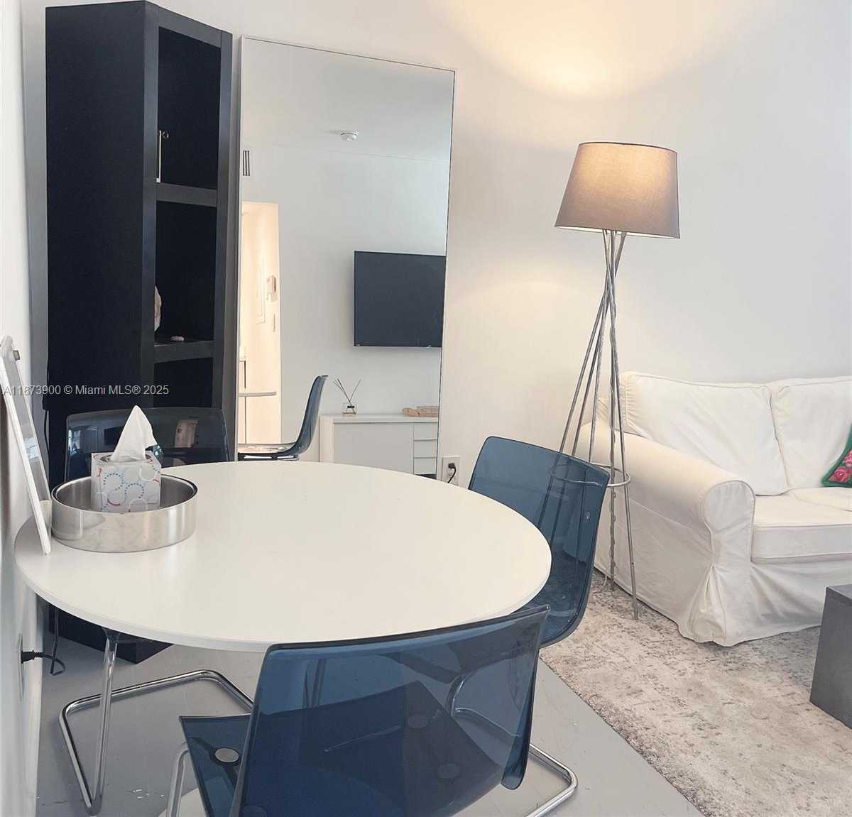 Small Image of 1550 DREXEL AVE #105, Miami Beach Number 3