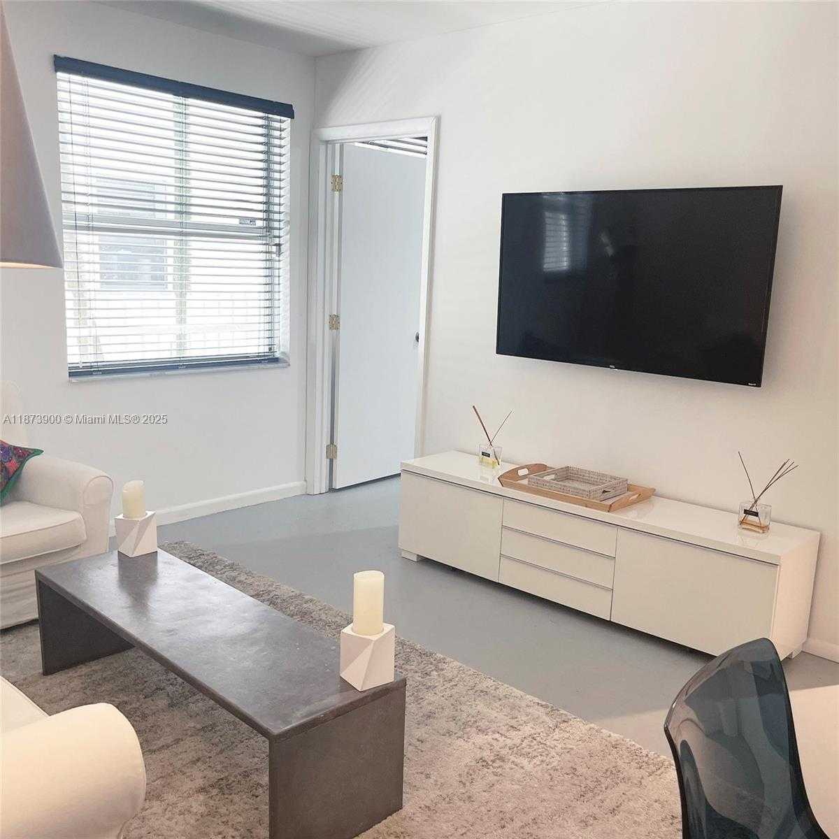 Small Image of 1550 DREXEL AVE #105, Miami Beach Number 7
