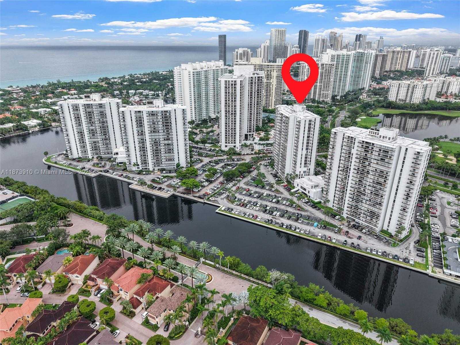 Small Image of 3731 NORTH COUNTRY CLUB DR #PH-26, Aventura Number 26