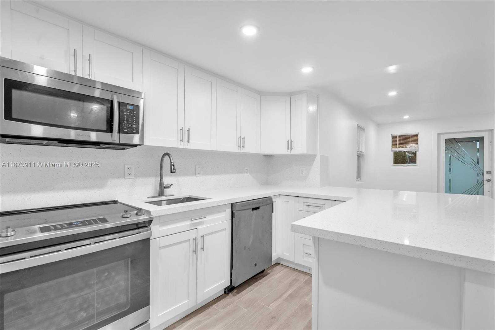 Small Image of 2372 NORTH WEST 34TH ST #na, Miami Number 13
