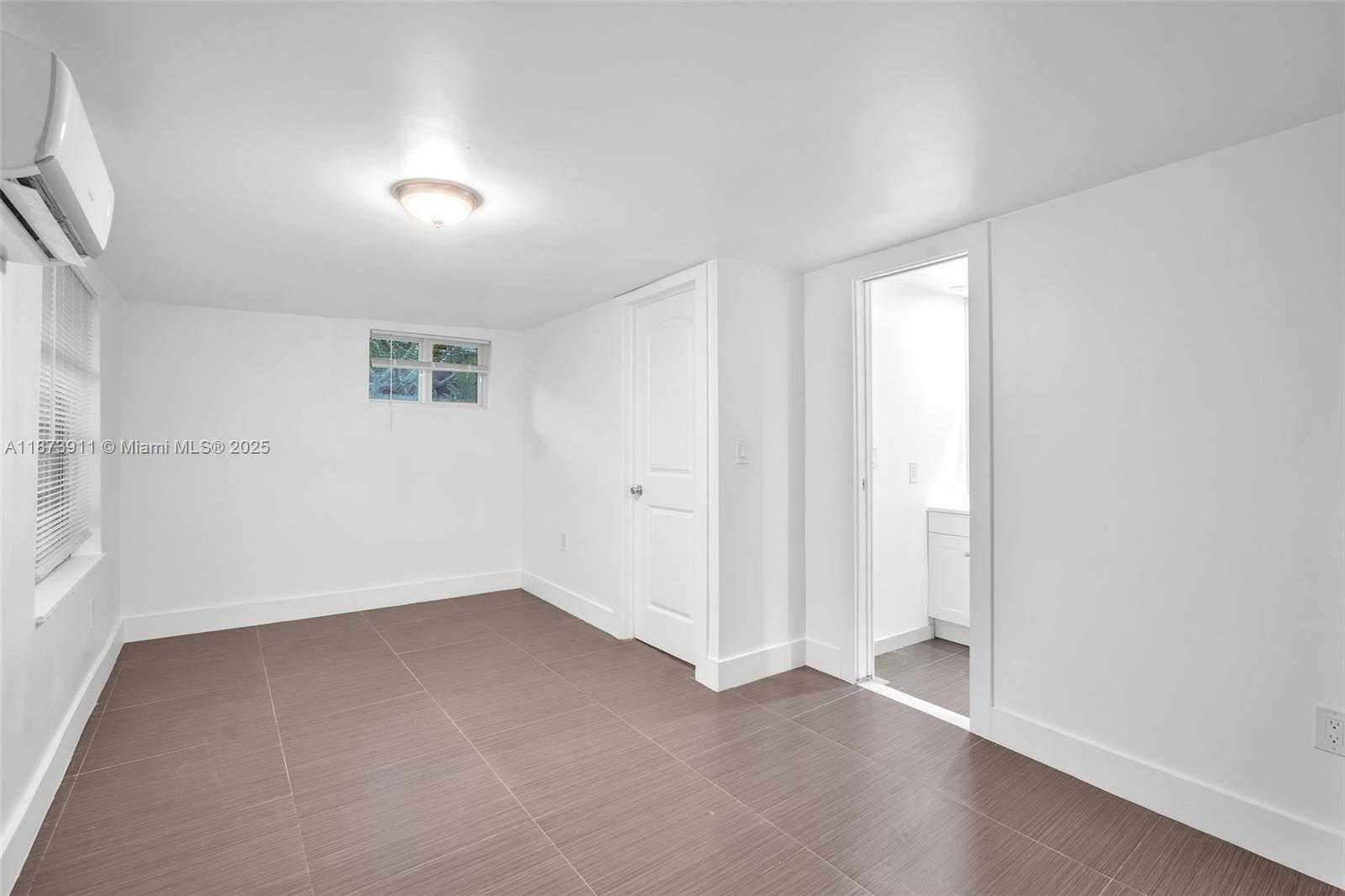 Small Image of 2372 NORTH WEST 34TH ST #na, Miami Number 18