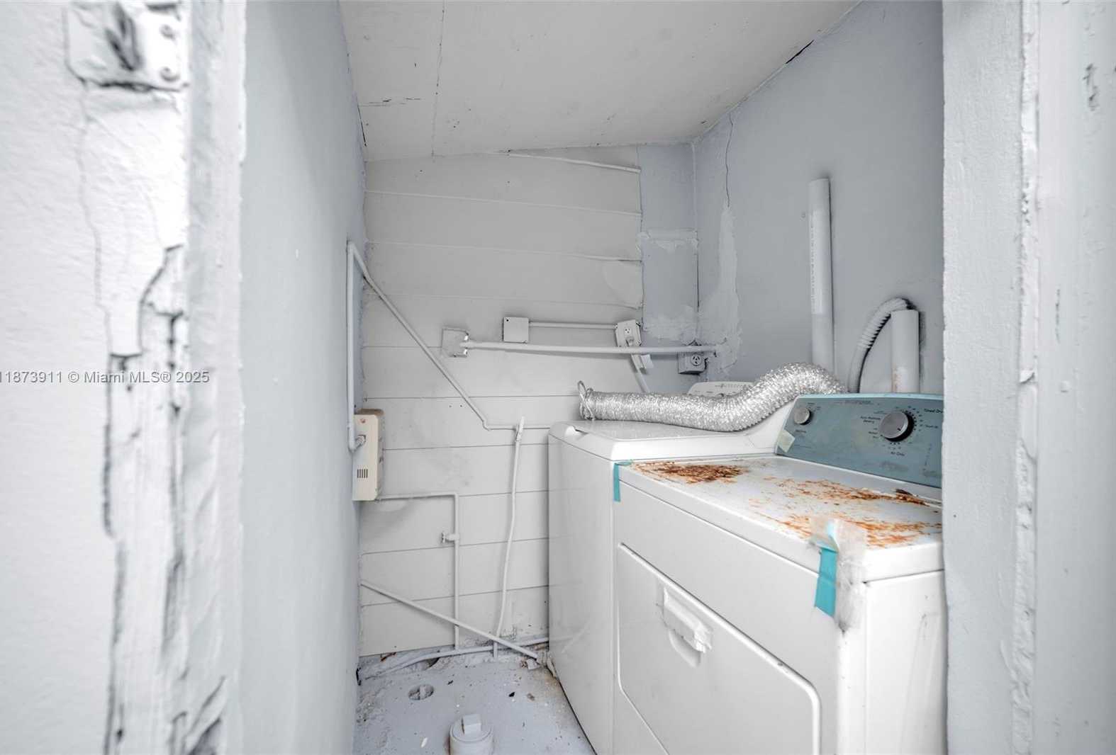 Small Image of 2372 NORTH WEST 34TH ST #na, Miami Number 20