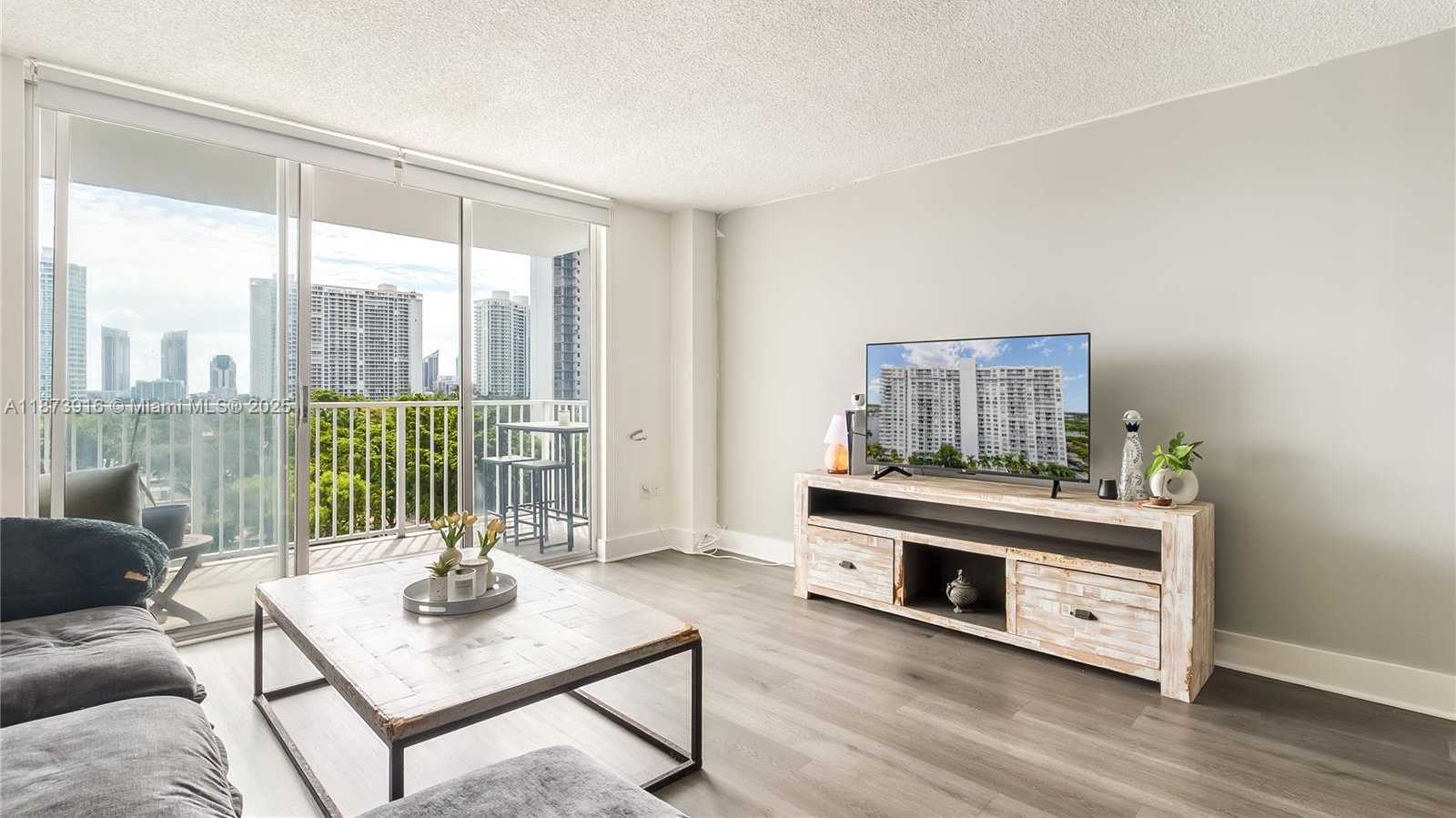 Small Image of 2851 NORTH EAST 183RD ST #809E, Aventura Number 11