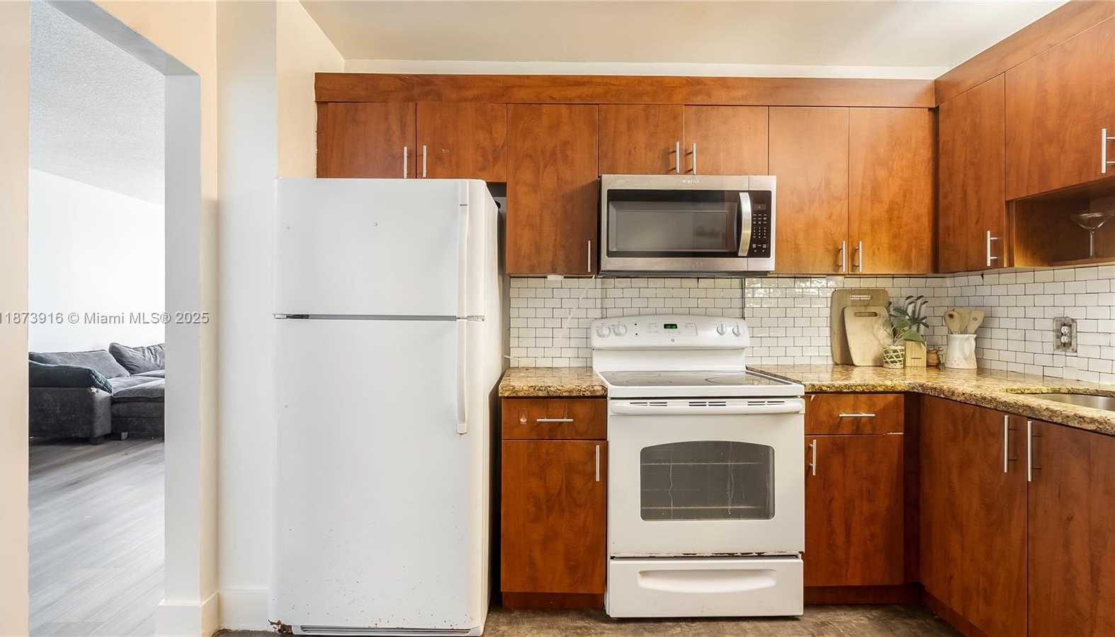 Small Image of 2851 NORTH EAST 183RD ST #809E, Aventura Number 14