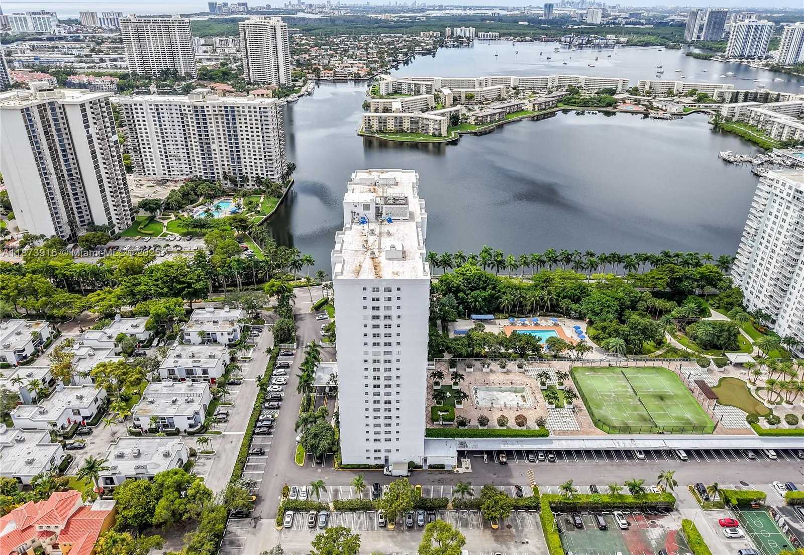 Small Image of 2851 NORTH EAST 183RD ST #809E, Aventura Number 2
