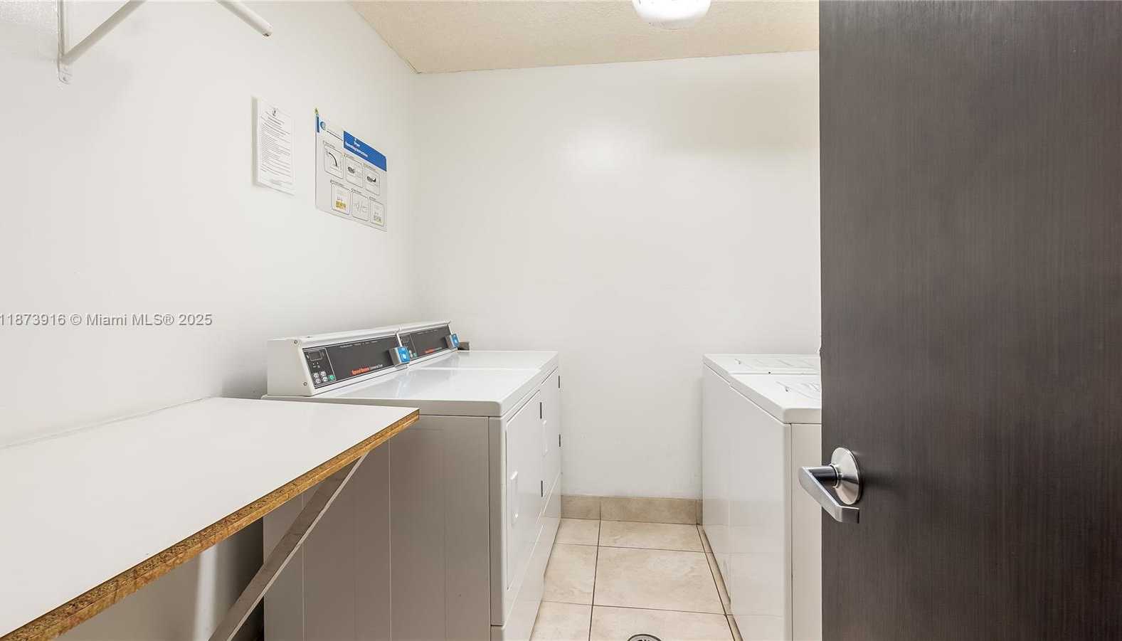 Small Image of 2851 NORTH EAST 183RD ST #809E, Aventura Number 24