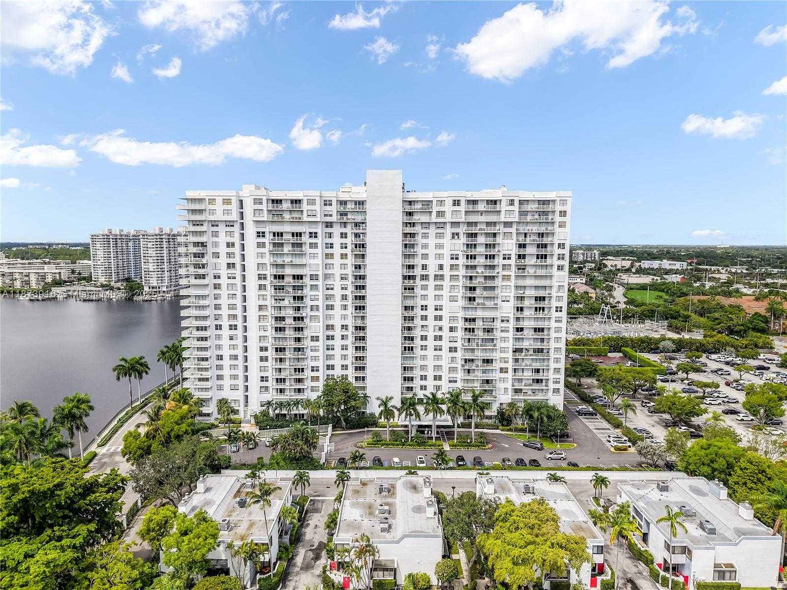 Small Image of 2851 NORTH EAST 183RD ST #809E, Aventura Number 3