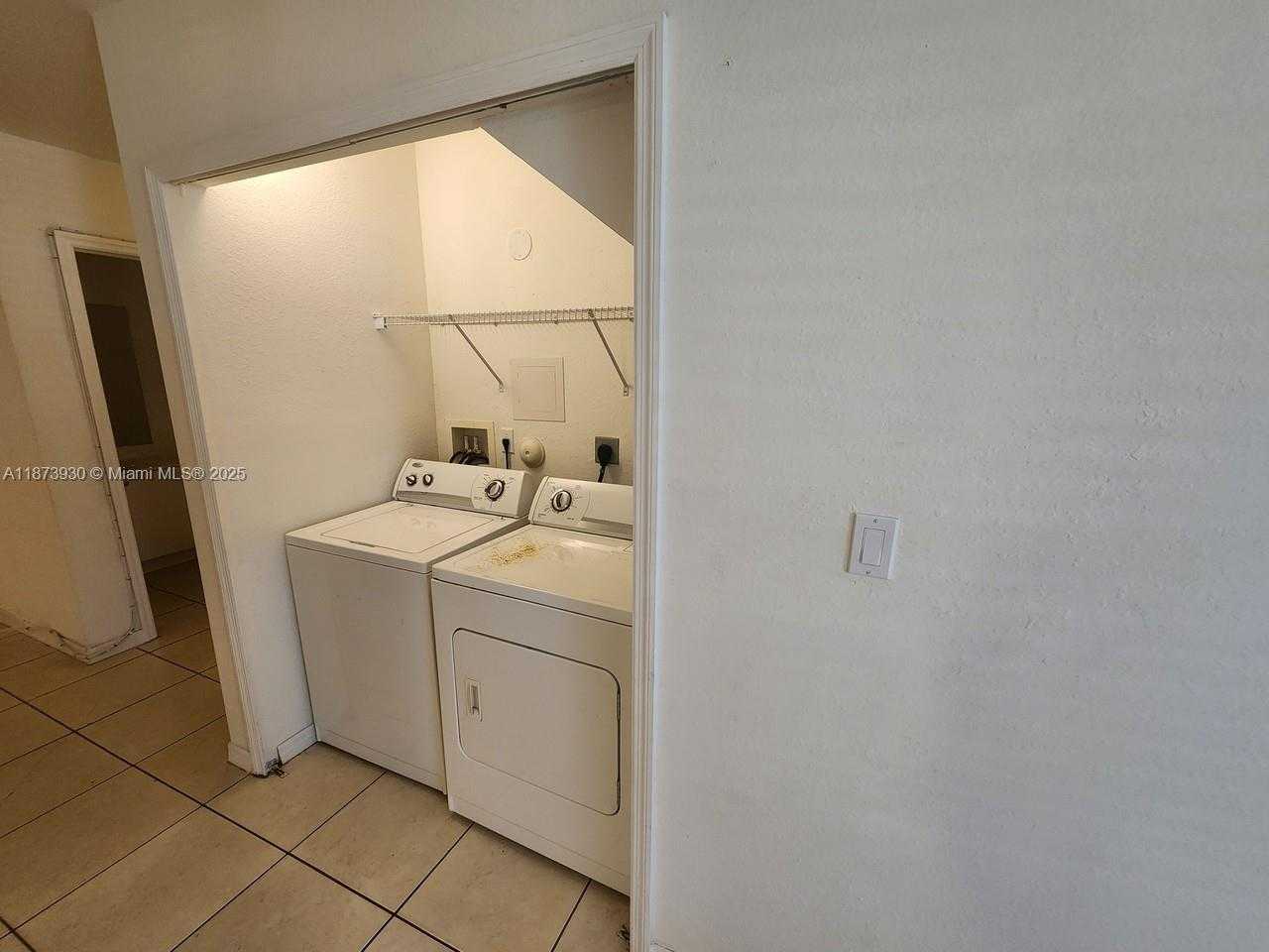 Small Image of 22631 SOUTH WEST 88TH PL #15-18, Cutler Bay Number 4