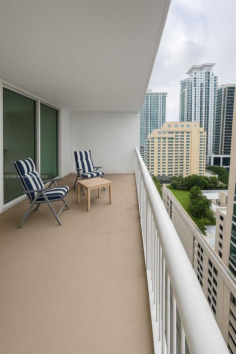 Small Image of 1200 BRICKELL BAY DR #2308, Miami Number 13