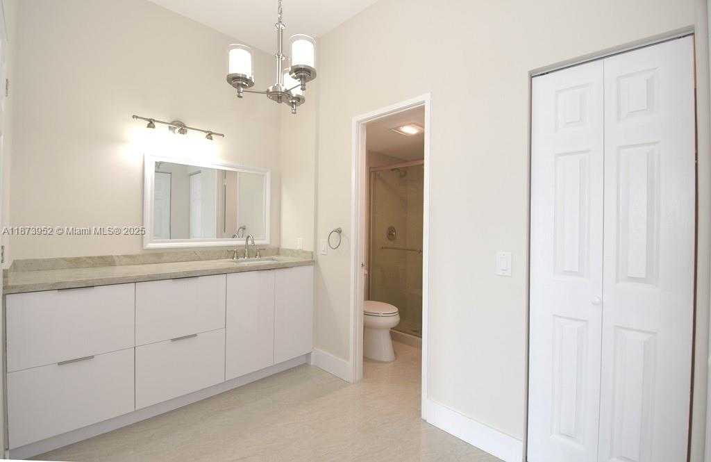 Small Image of 3701 NORTH COUNTRY CLUB DR #PH07, Aventura Number 17