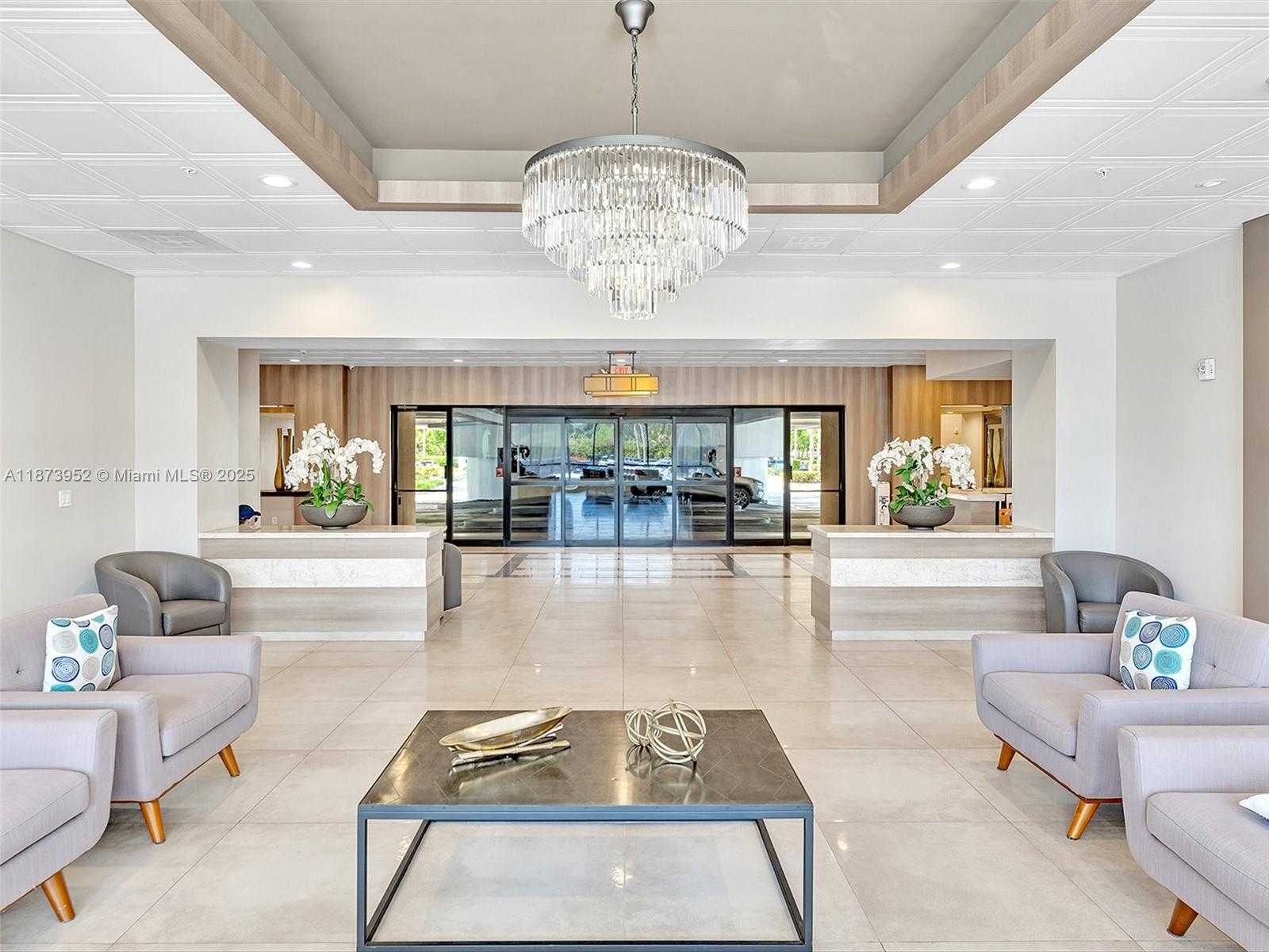 Small Image of 3701 NORTH COUNTRY CLUB DR #PH07, Aventura Number 4