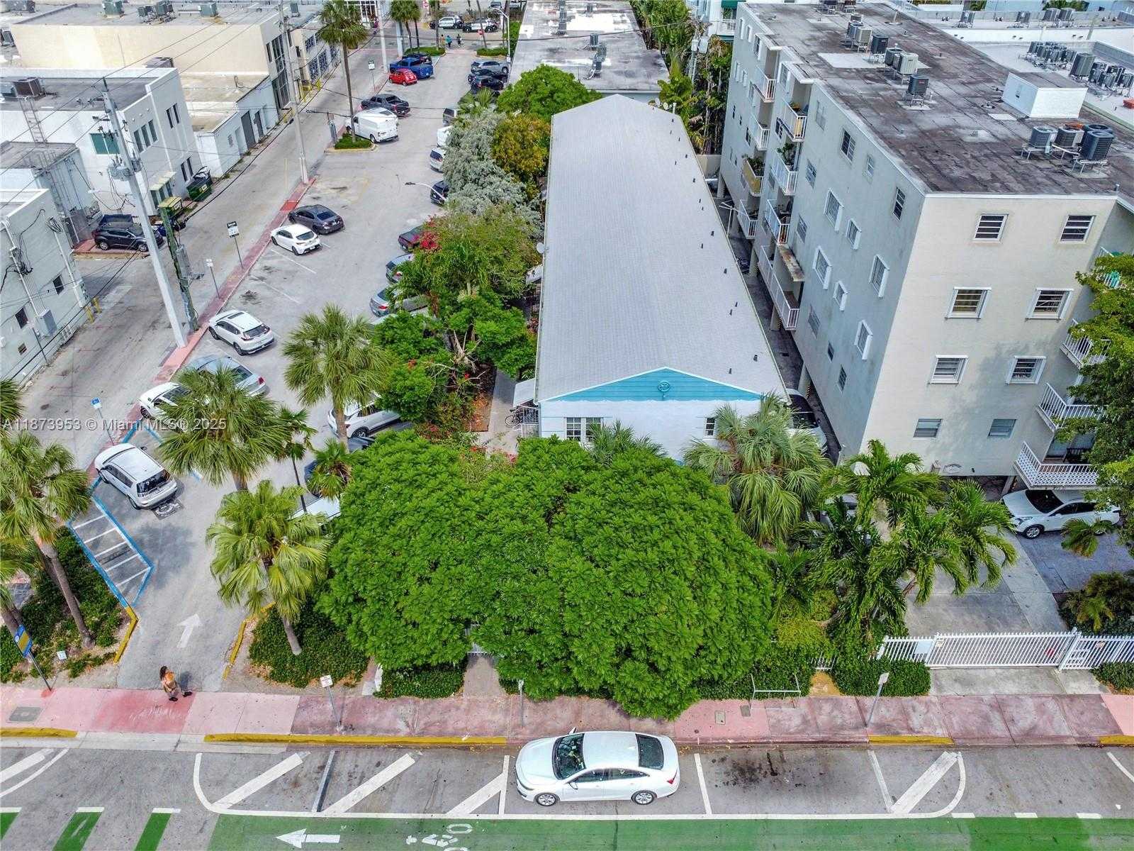 Small Image of 1619 MERIDIAN AVE #3, Miami Beach Number 17