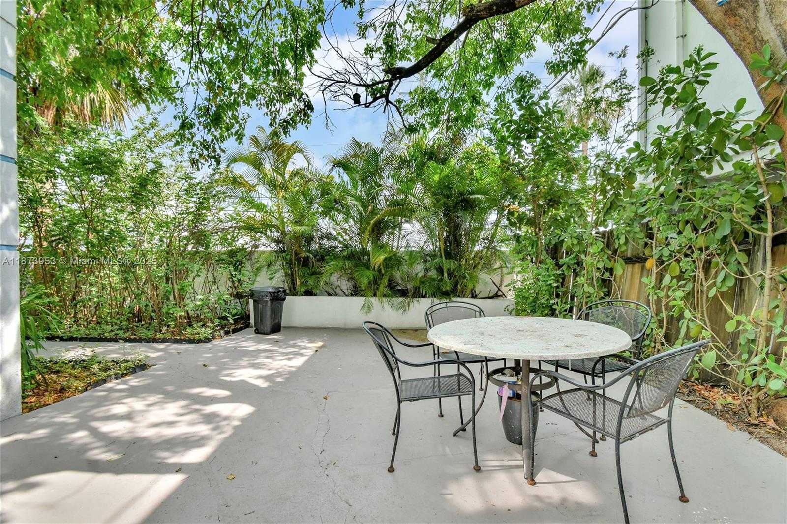Small Image of 1619 MERIDIAN AVE #3, Miami Beach Number 20