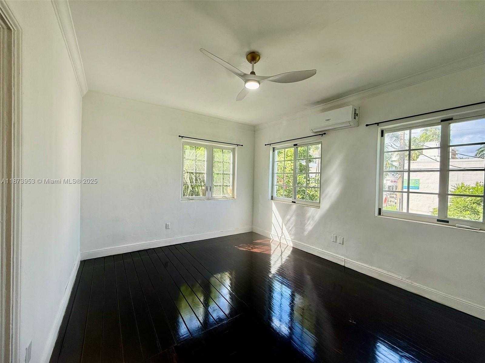 Small Image of 1619 MERIDIAN AVE #3, Miami Beach Number 3