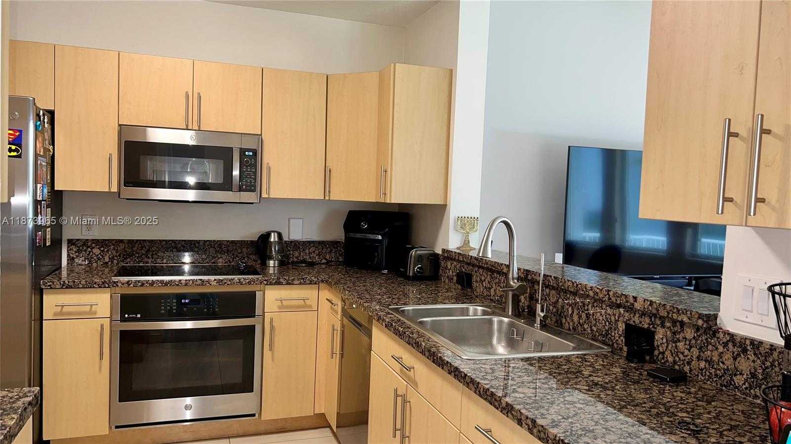 Small Image of 3167 NORTH EAST 210TH ST, Aventura Number 12