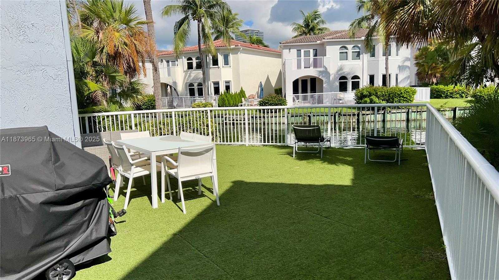 Small Image of 3167 NORTH EAST 210TH ST, Aventura Number 20