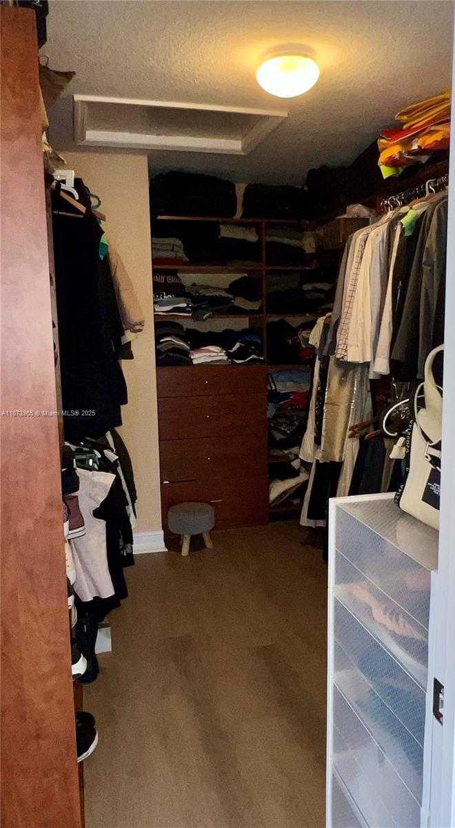 Small Image of 3167 NORTH EAST 210TH ST, Aventura Number 26
