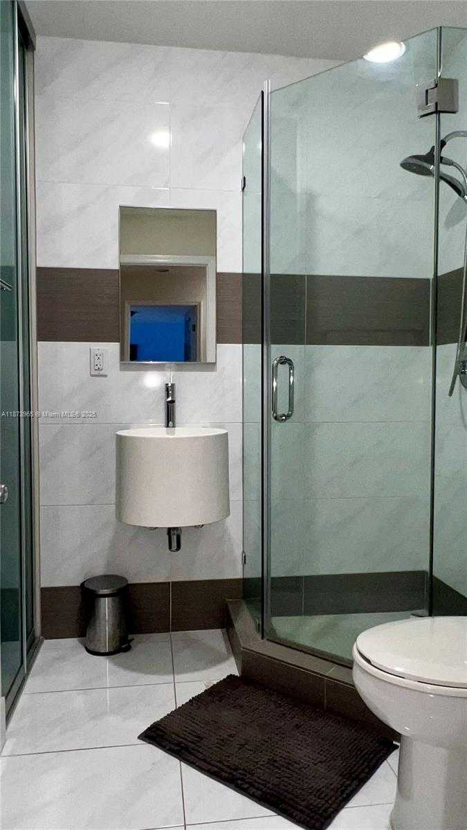 Small Image of 3167 NORTH EAST 210TH ST, Aventura Number 30