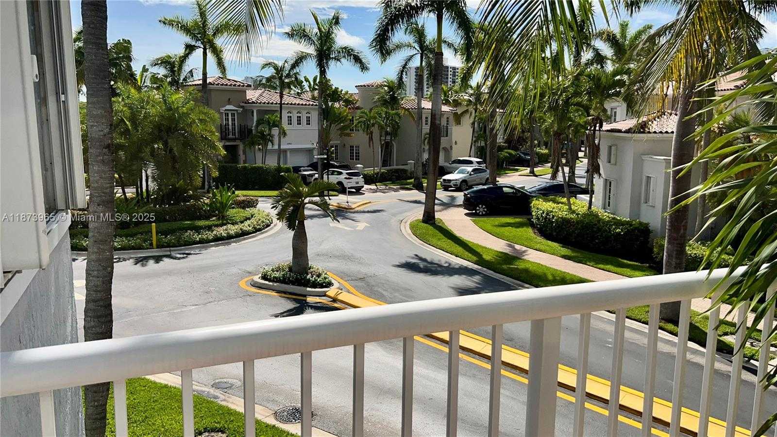 Small Image of 3167 NORTH EAST 210TH ST, Aventura Number 35