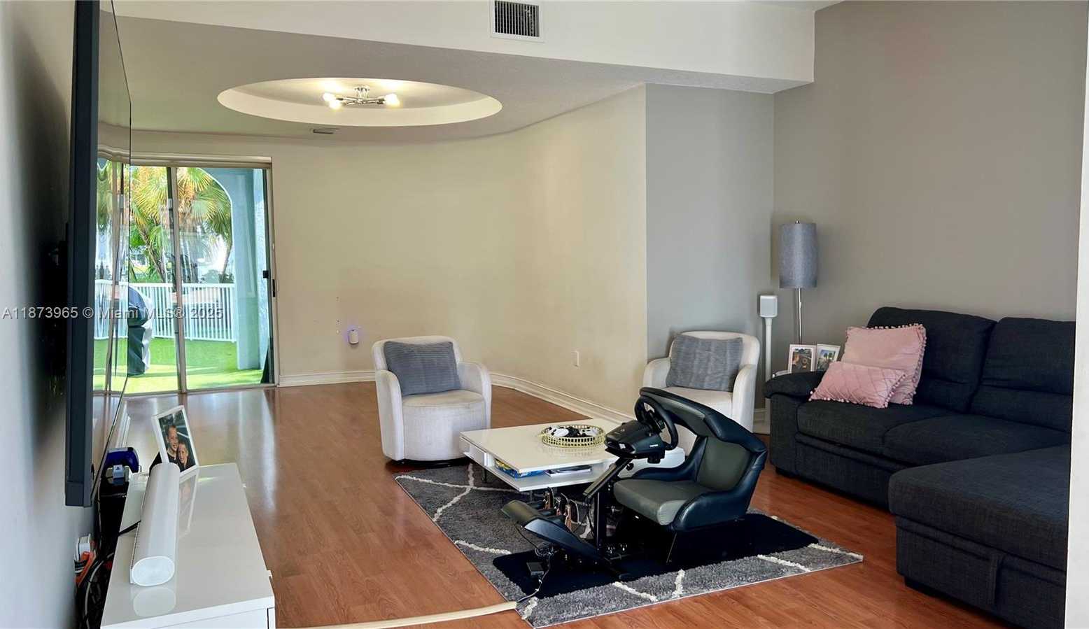 Small Image of 3167 NORTH EAST 210TH ST, Aventura Number 4
