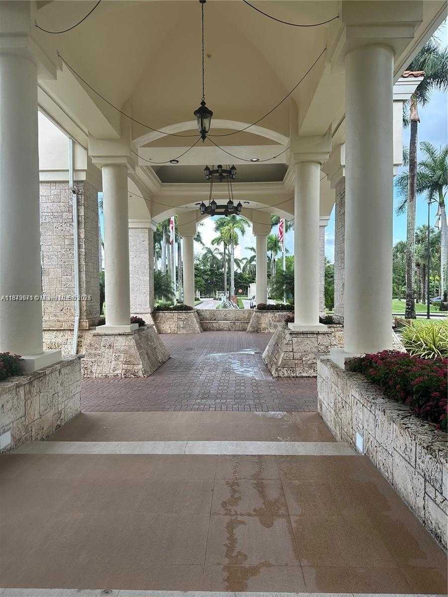Small Image of 9725 52ND ST #211, Doral Number 19
