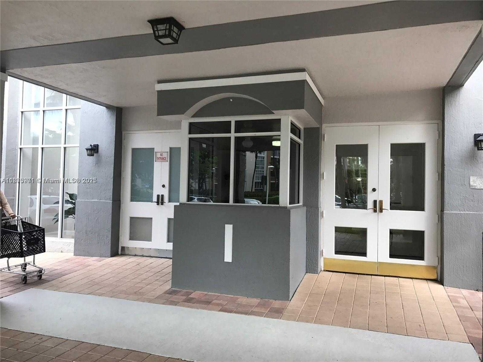 Small Image of 9725 52ND ST #211, Doral Number 32