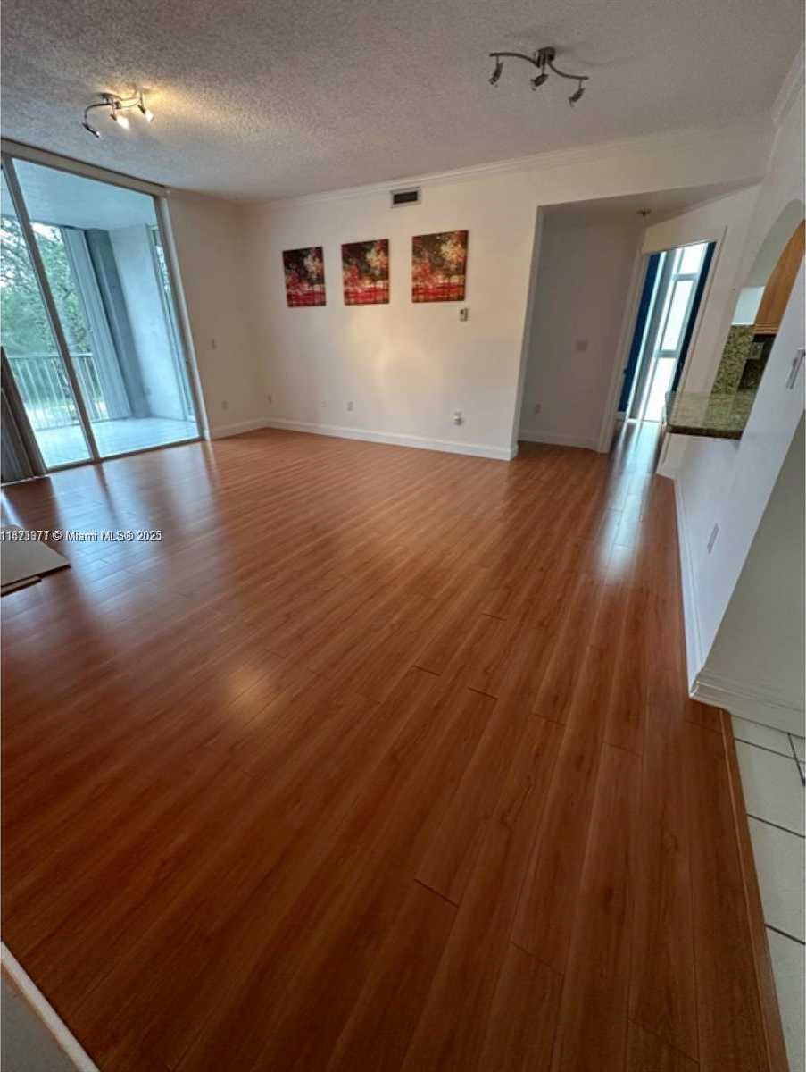 Small Image of 9725 52ND ST #211, Doral Number 6