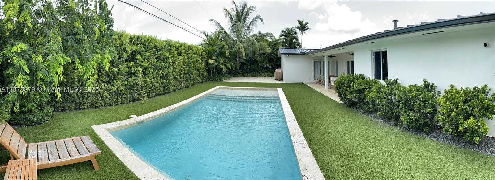 Small Image of 8921 SOUTH WEST 48TH ST, Miami Number 12