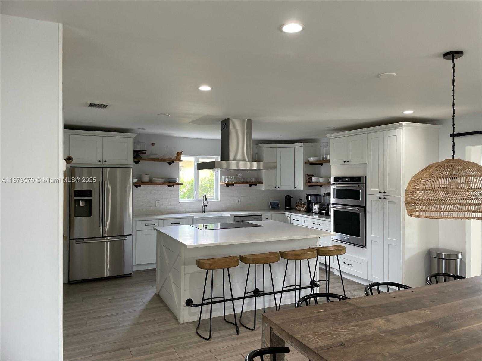 Small Image of 8921 SOUTH WEST 48TH ST, Miami Number 4
