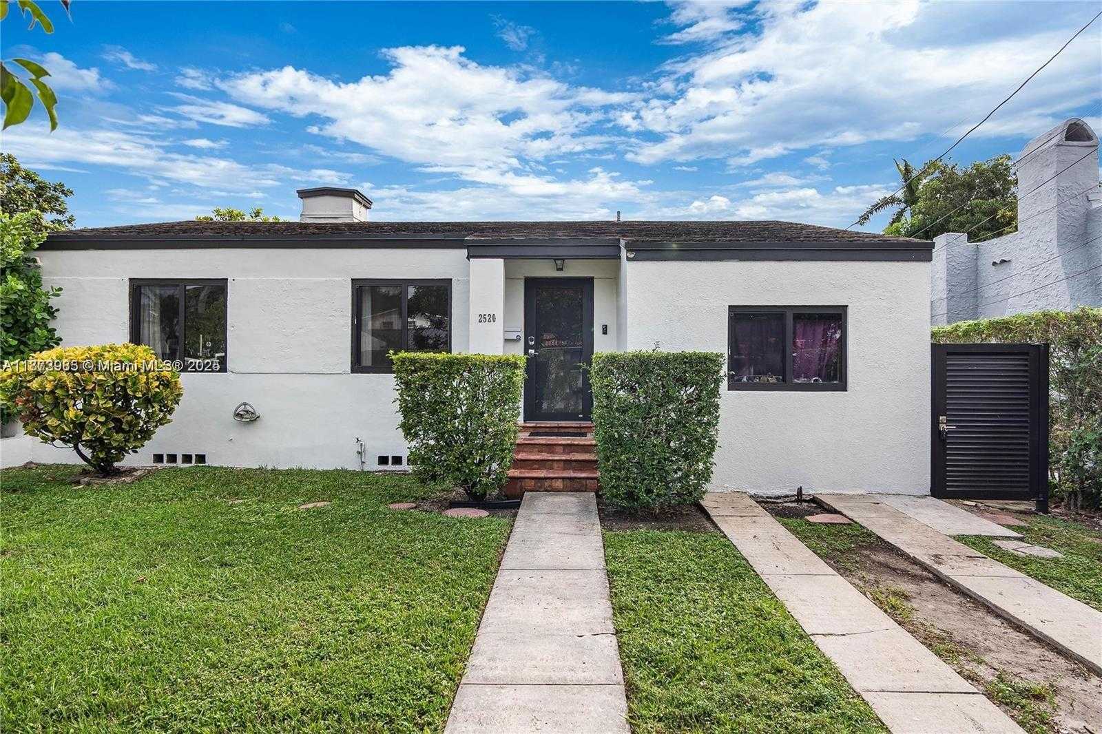 Small Image of 2520 SOUTH WEST 20TH ST, Miami Number 2