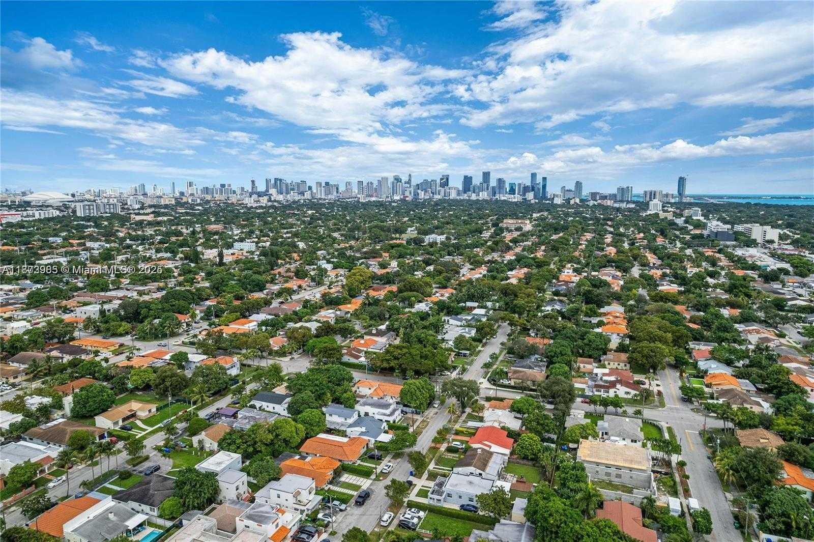 Small Image of 2520 SOUTH WEST 20TH ST, Miami Number 28