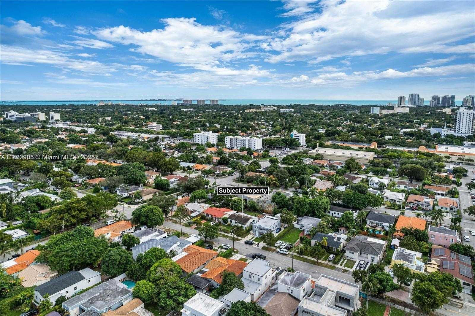 Small Image of 2520 SOUTH WEST 20TH ST, Miami Number 30