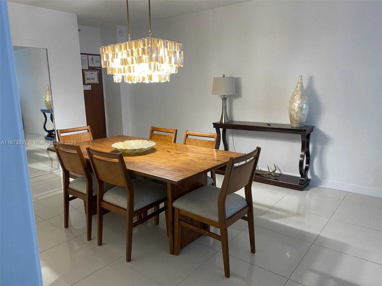 Small Image of 4001 SOUTH OCEAN DR #14F, Hollywood Number 10