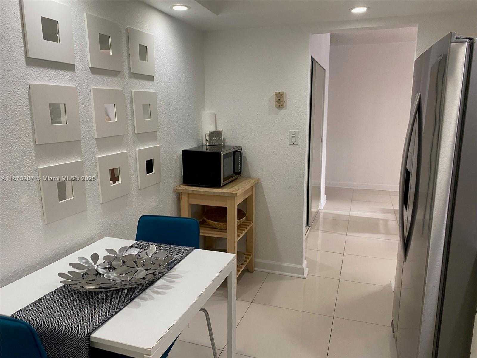 Small Image of 4001 SOUTH OCEAN DR #14F, Hollywood Number 14