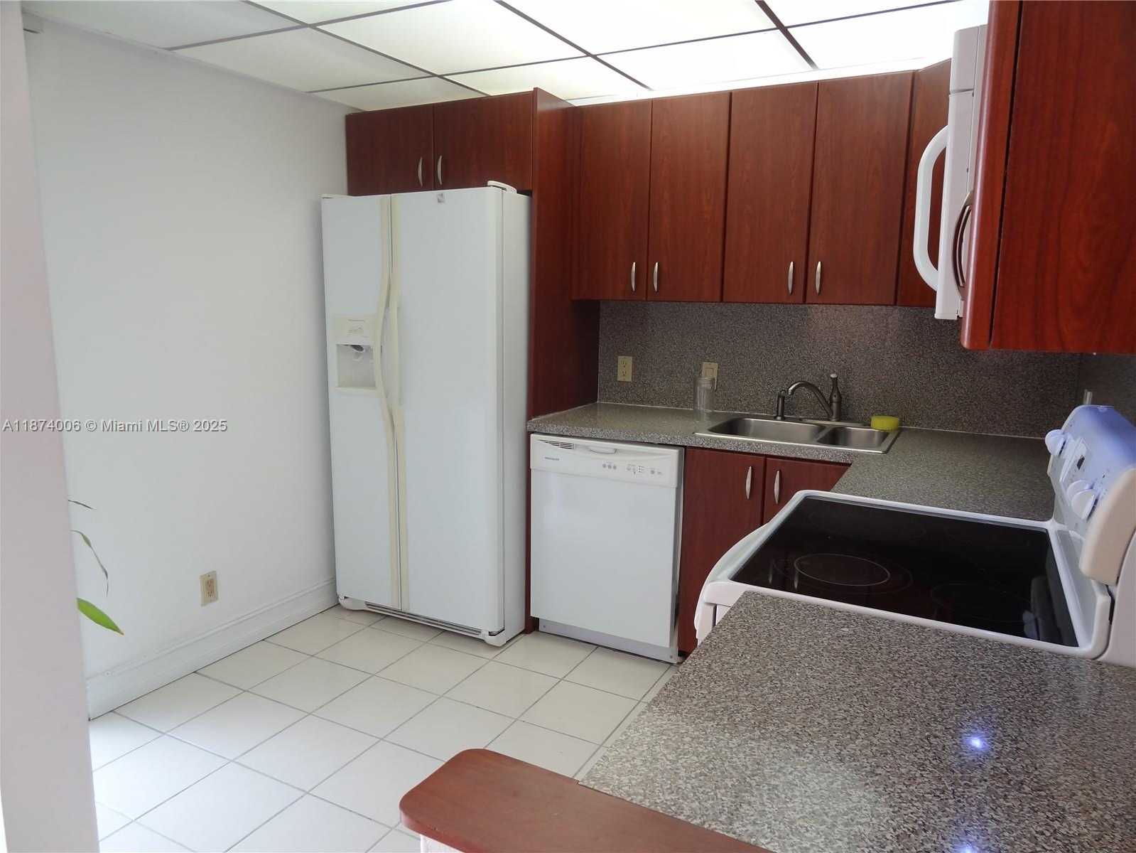 Small Image of 3401 NORTH COUNTRY CLUB DR #EI506, Aventura Number 13